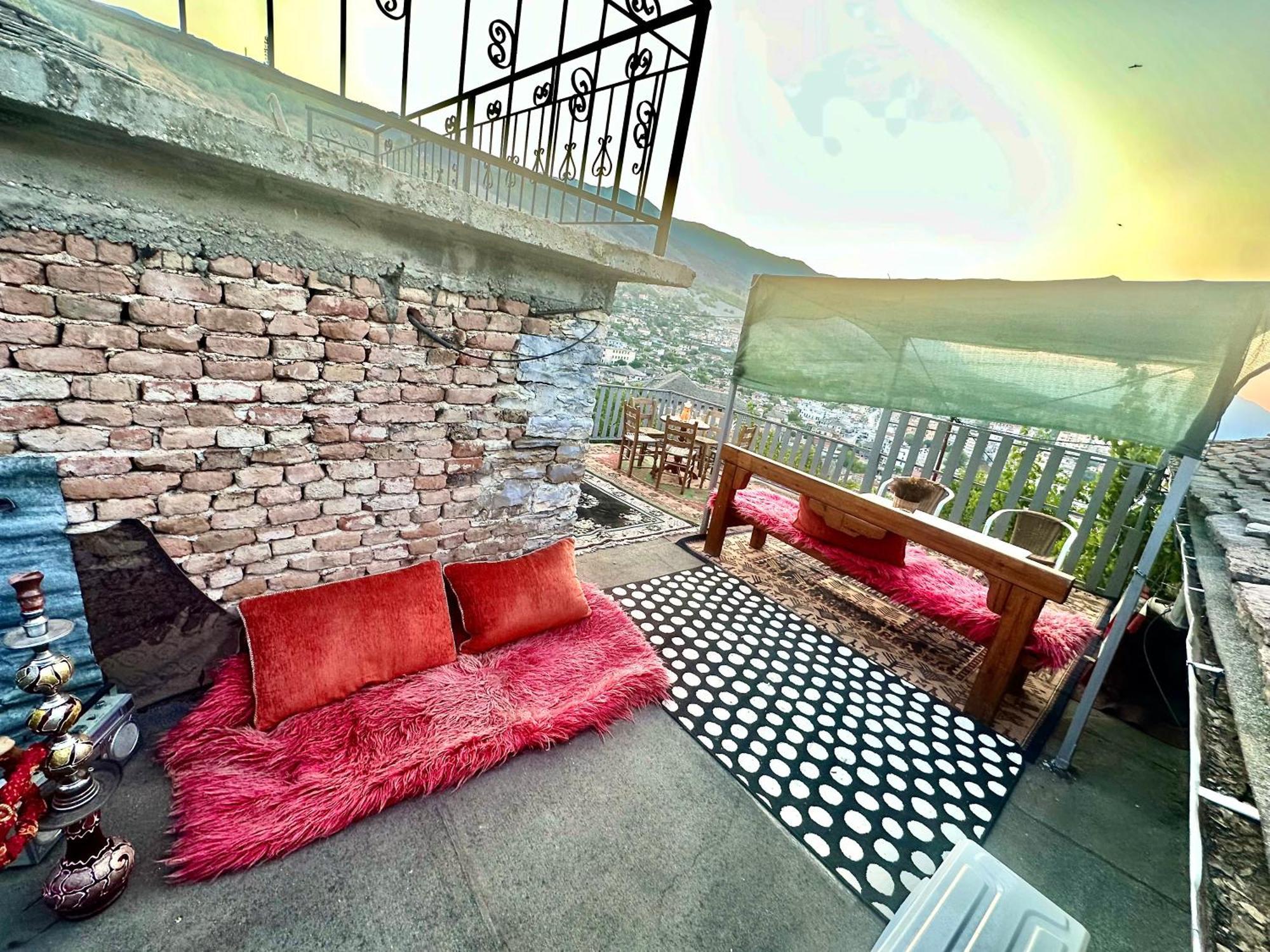Grandpas House Gjirokastër Exterior foto
